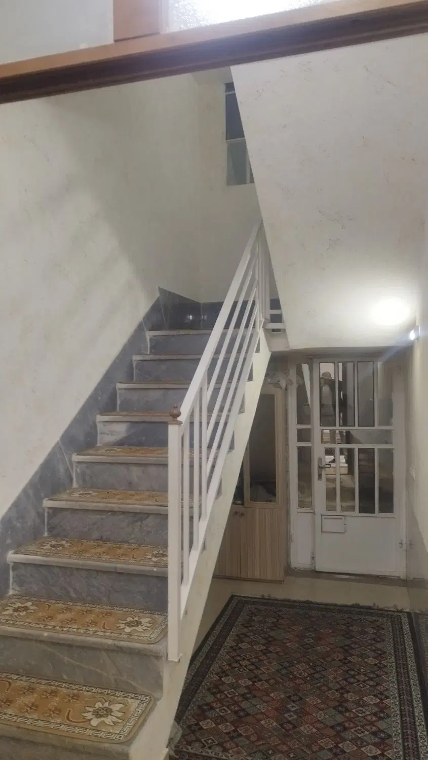 منزل طبقه همکف از دوطبقه