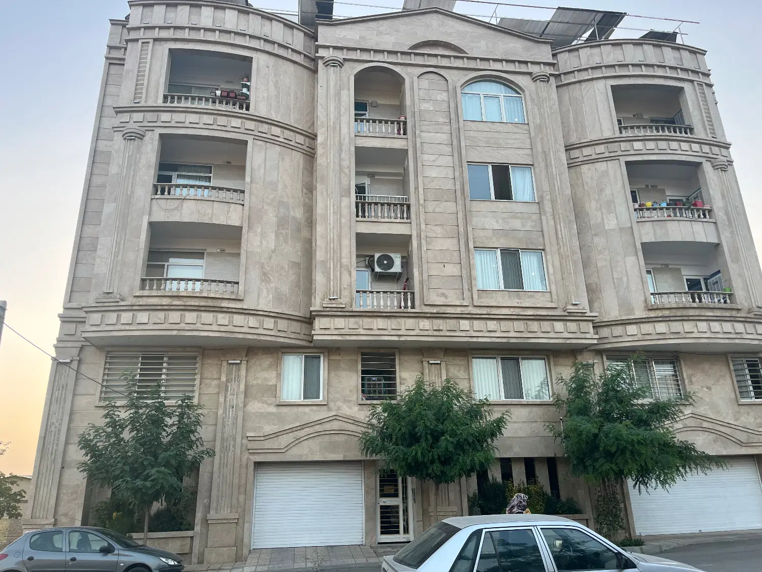 آپارتمان ۱۰۰متری