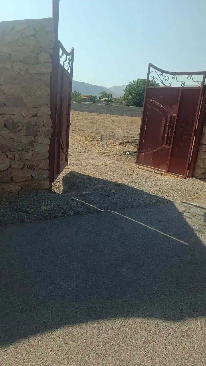 ۳۵۰ متر فروش زمین داخل بافت با مجوز