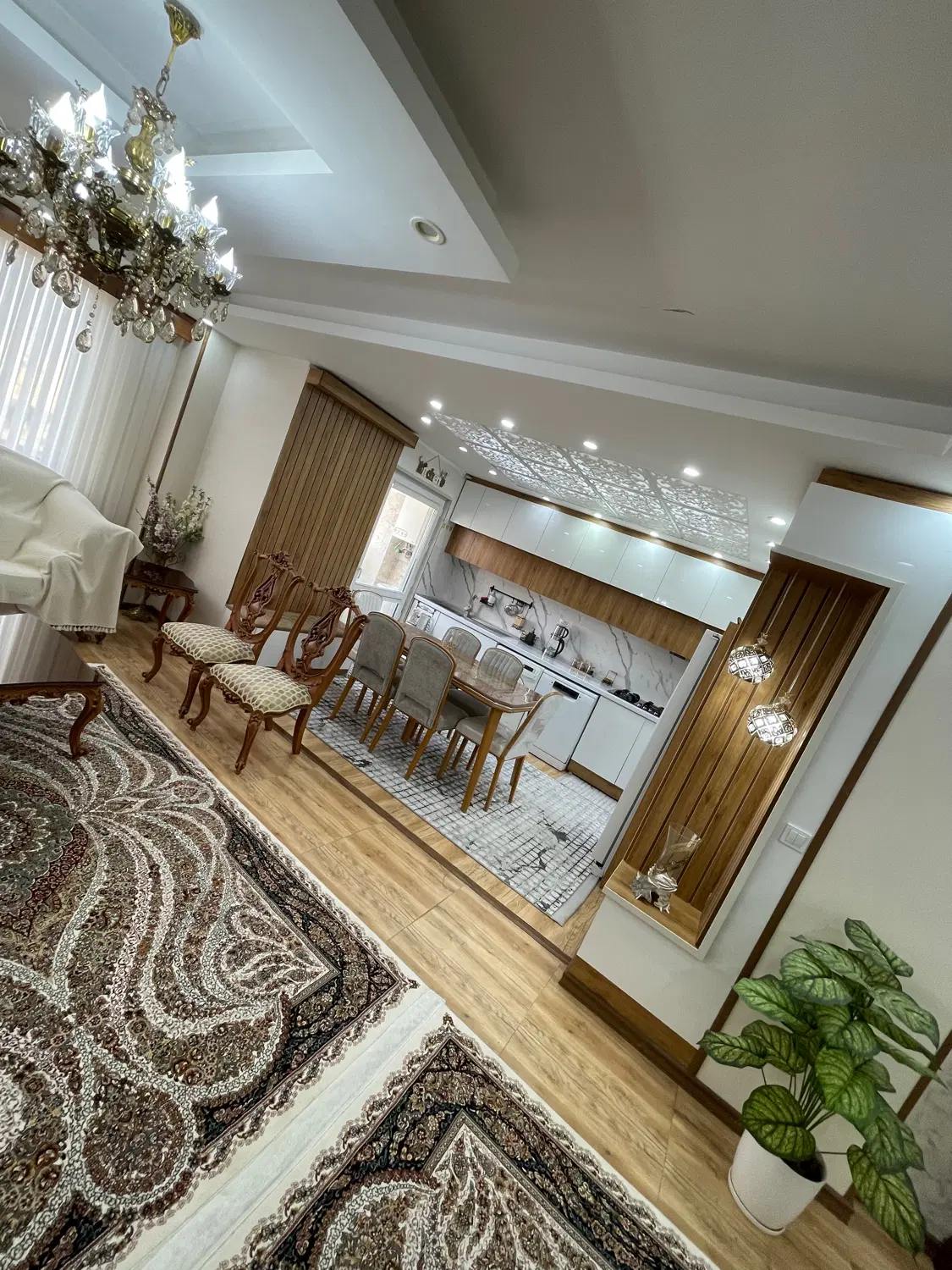 آپارتمان ۱۰۵متری زیباشهر کوچه سعدی