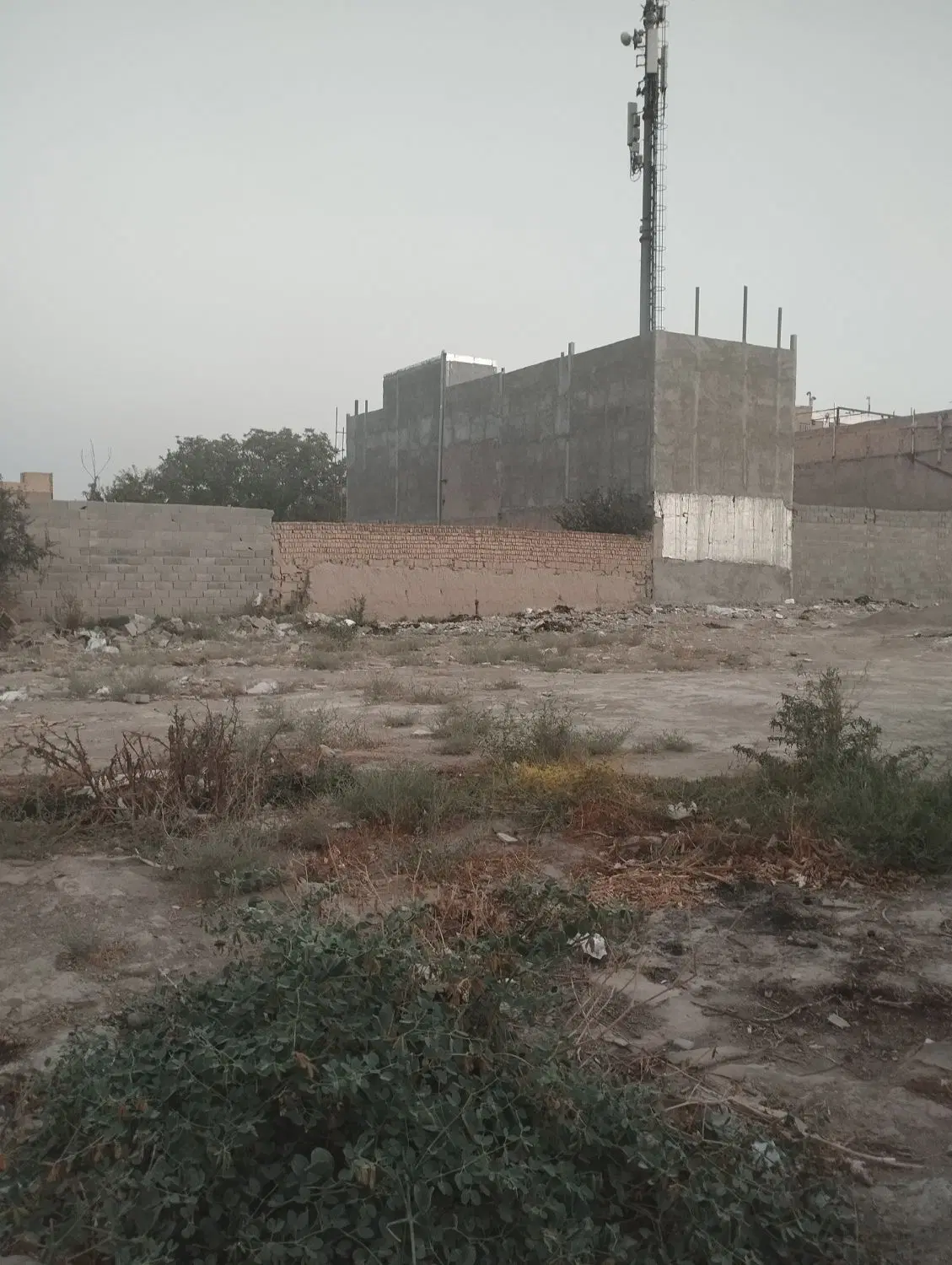 زمین ۱۲۶ متری