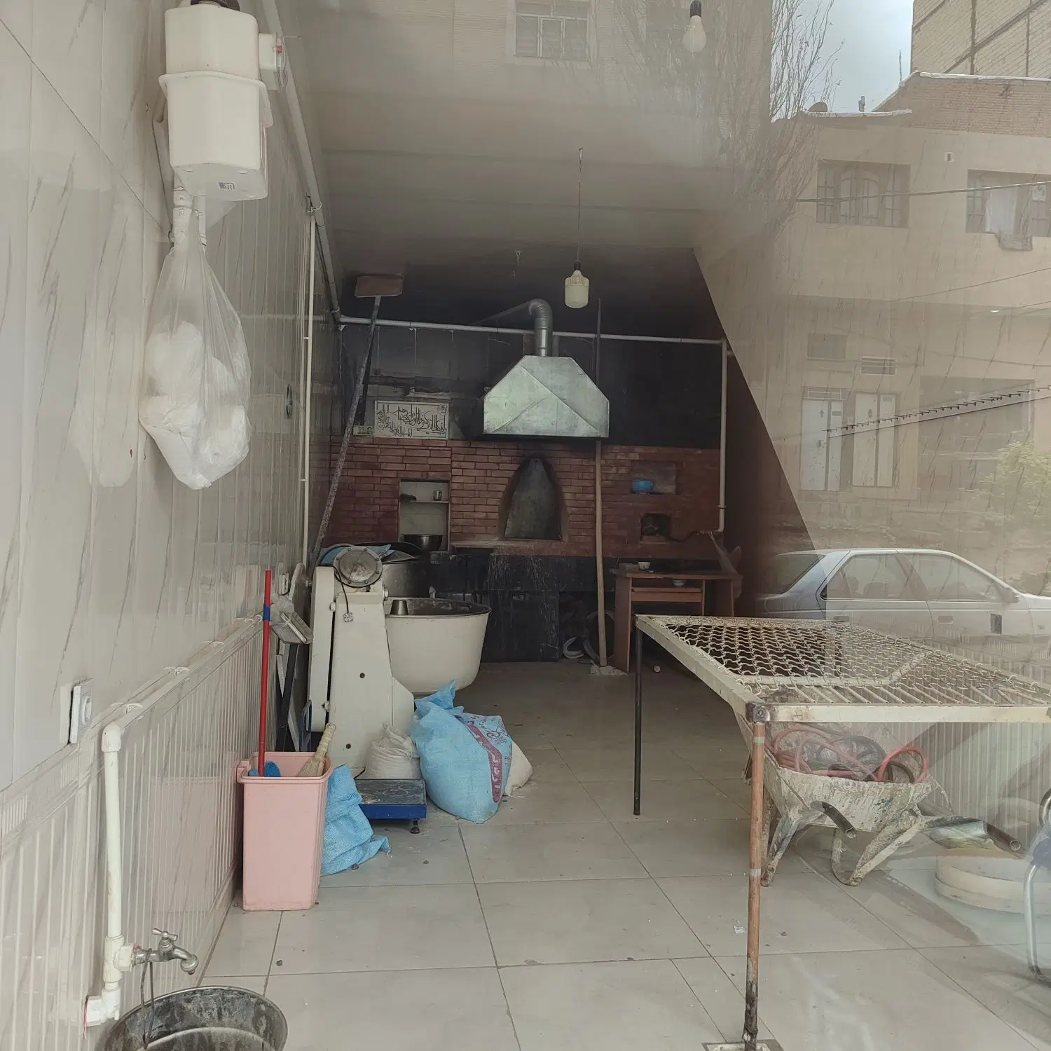 مغازه نانوایی سنگک