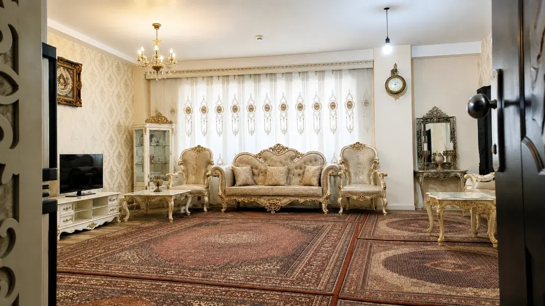 عالی قاپو آقاکاظم