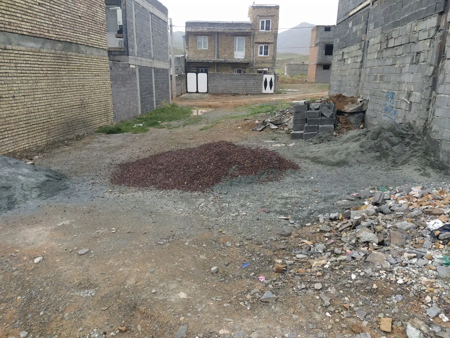زمین 115متری قلیان