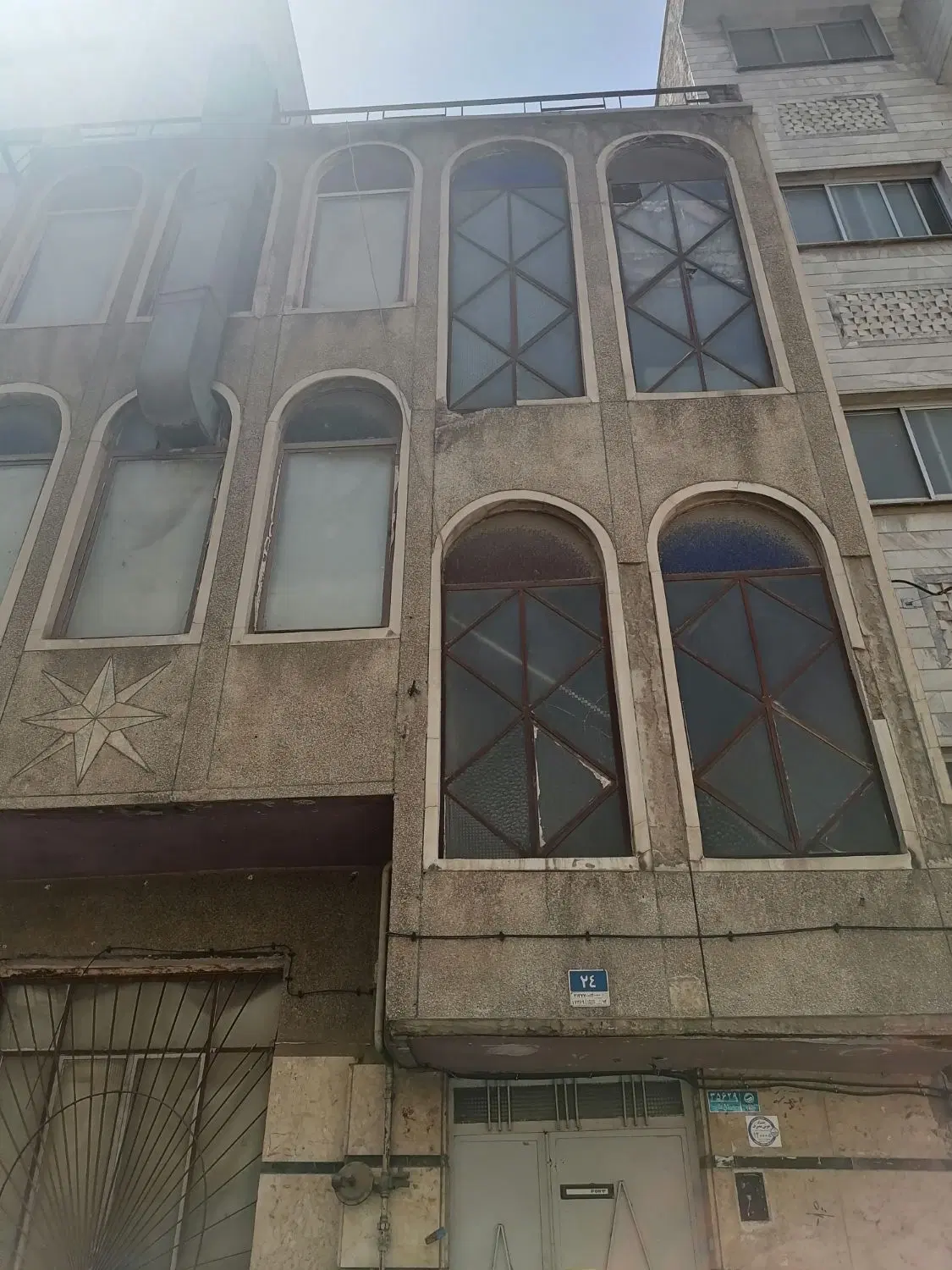 ملک گلنگی 72 متری