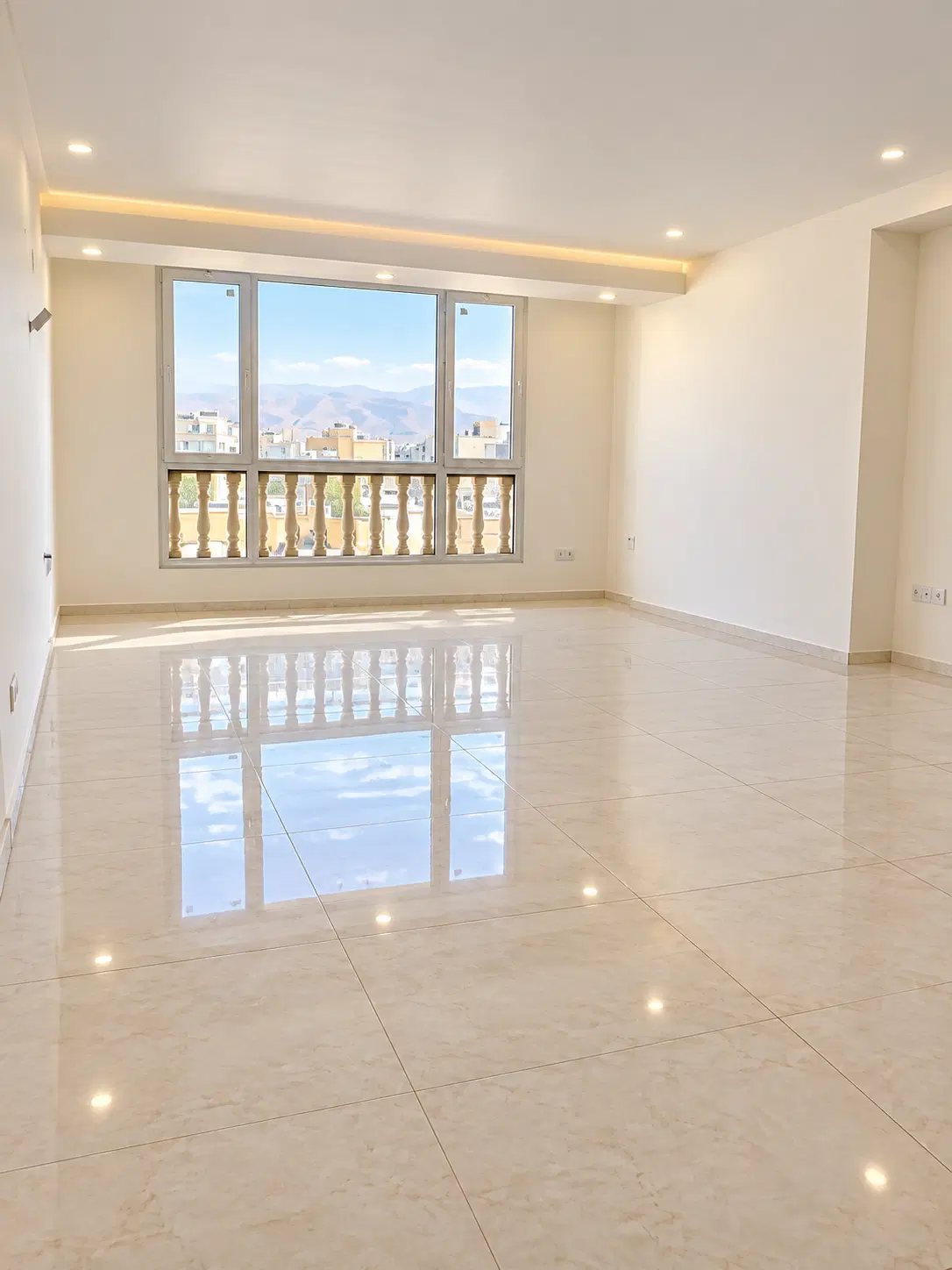 فروش آپارتمان دوخوابه تاپ لوکیشن سفیرشمالی