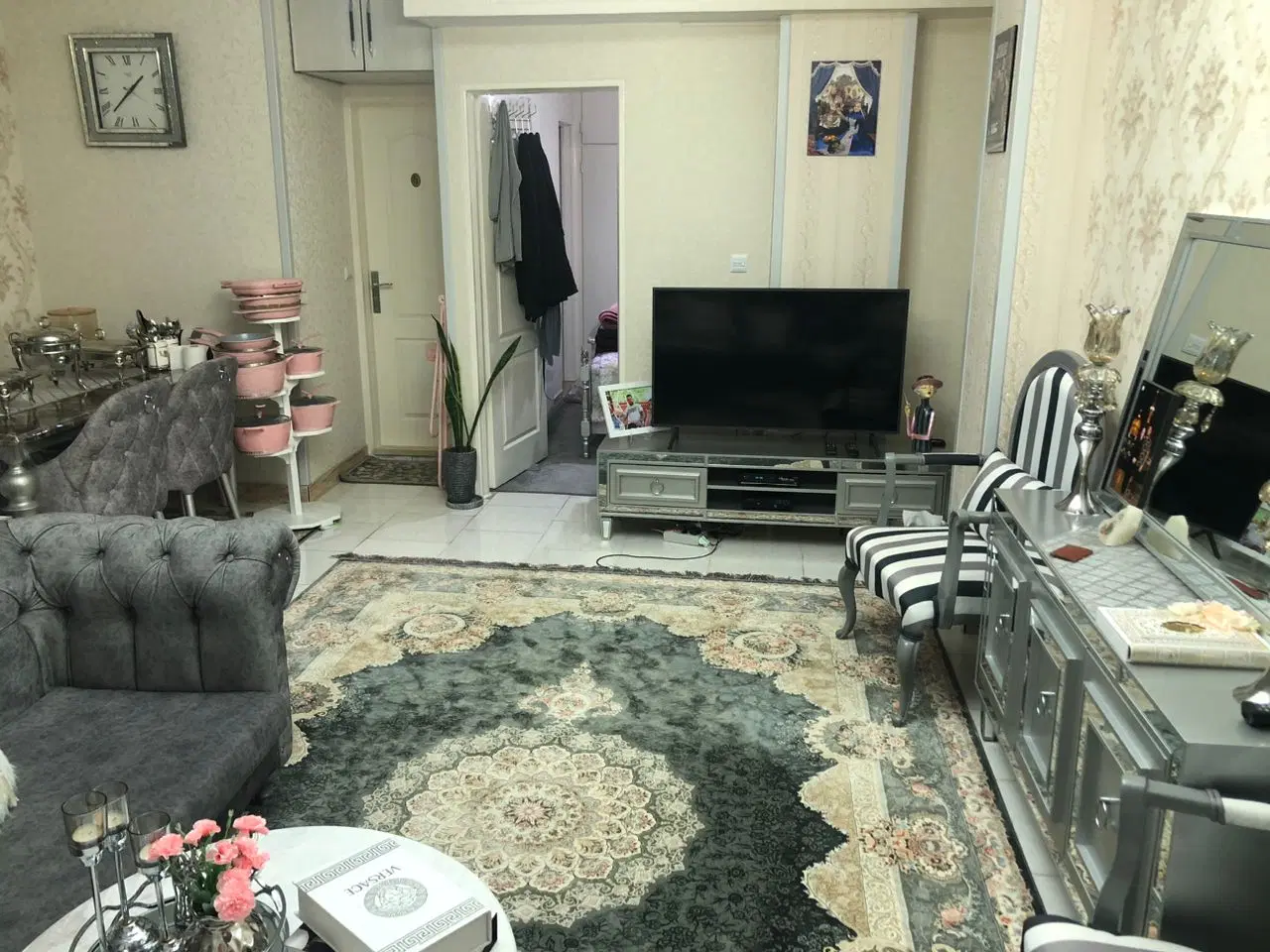 ۵۳متر _ تک واحد _ بر خیابان