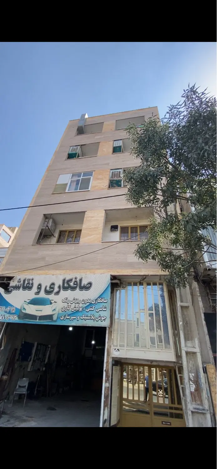 ۵۵ متر با آسانسور _ روبه خیابان ساختمان بر بلوار