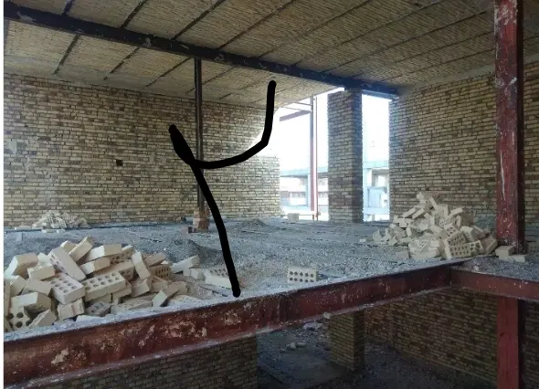 خانه نیمه کاره در وزرا