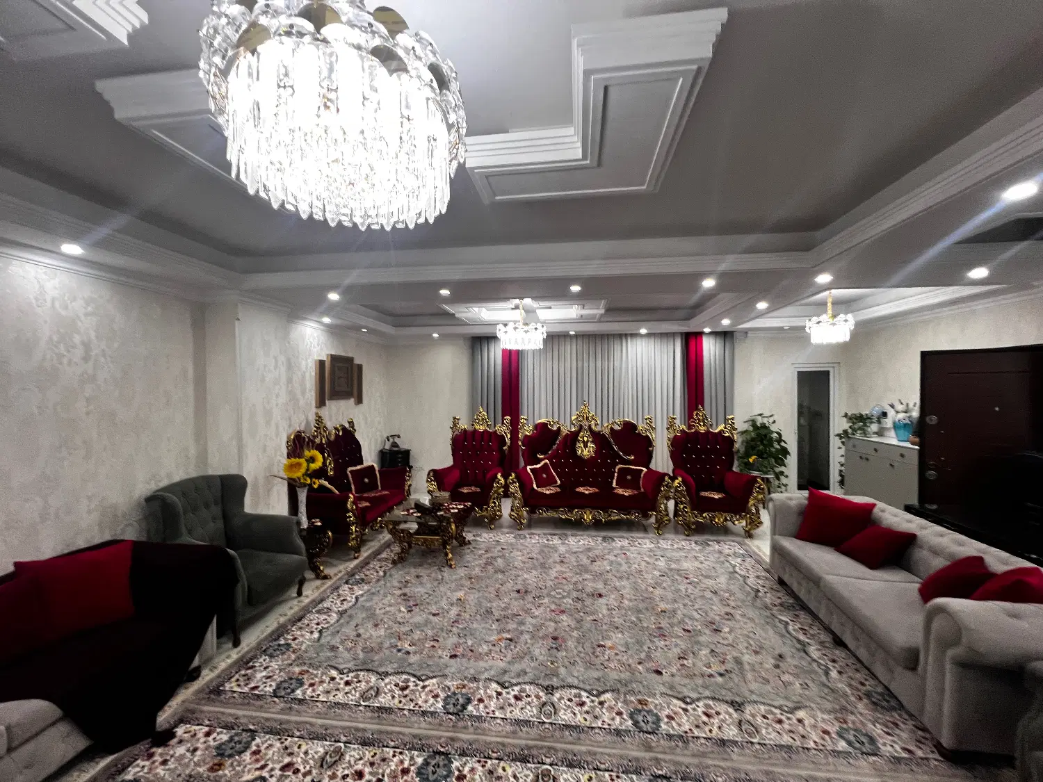 تک واحدی فول امکانات۱۴۲متری،۳خواب،دادگستری ،الهیه