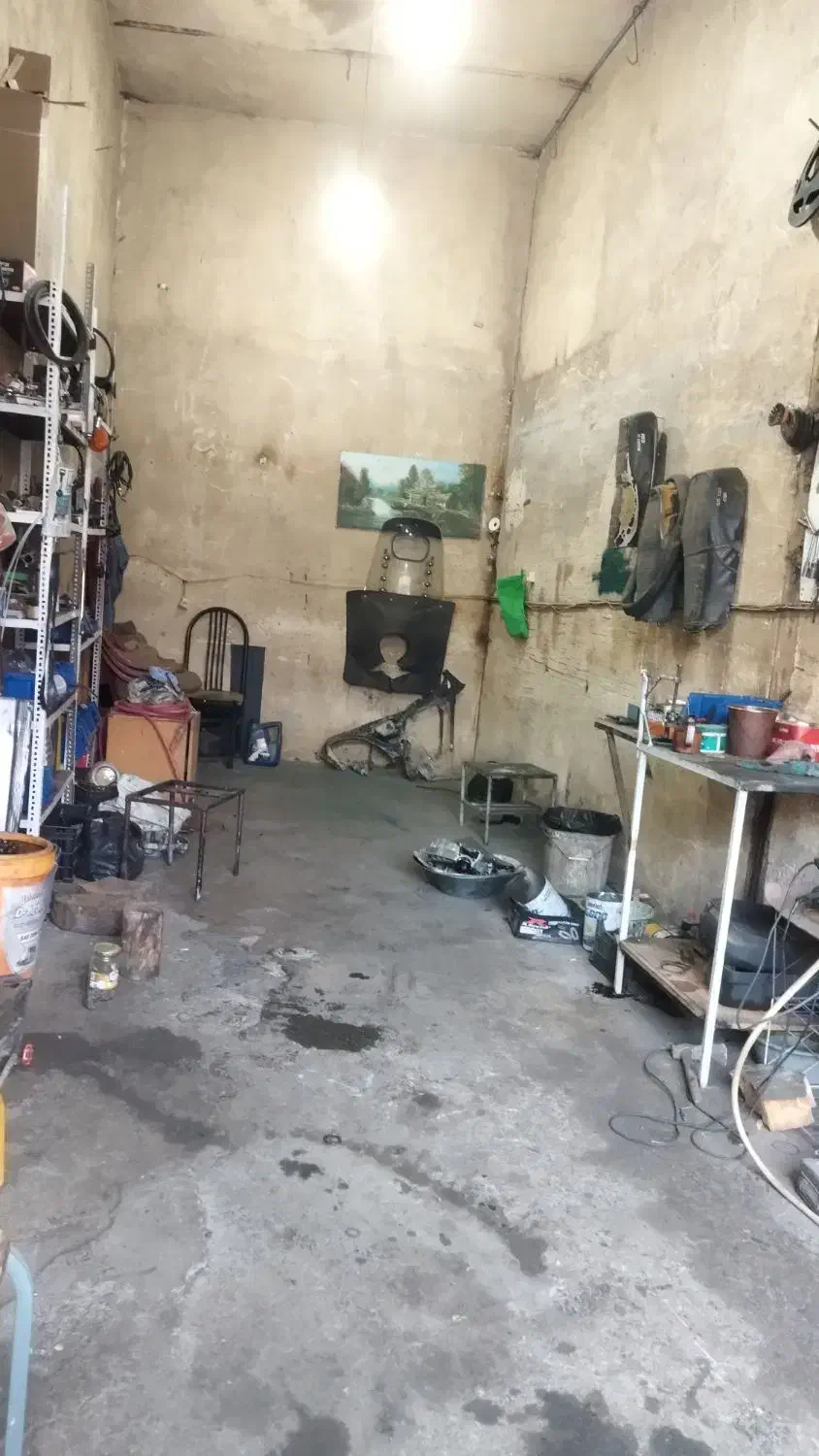 مغازه در دروازه ماکو