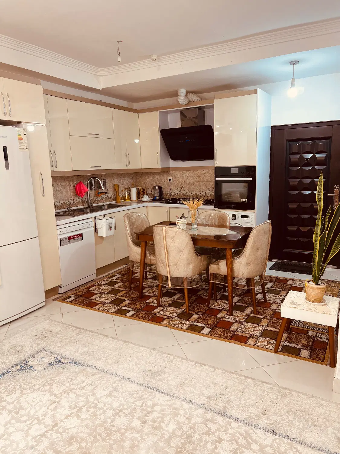 منزل مسکونی ۲۲ بهمن
