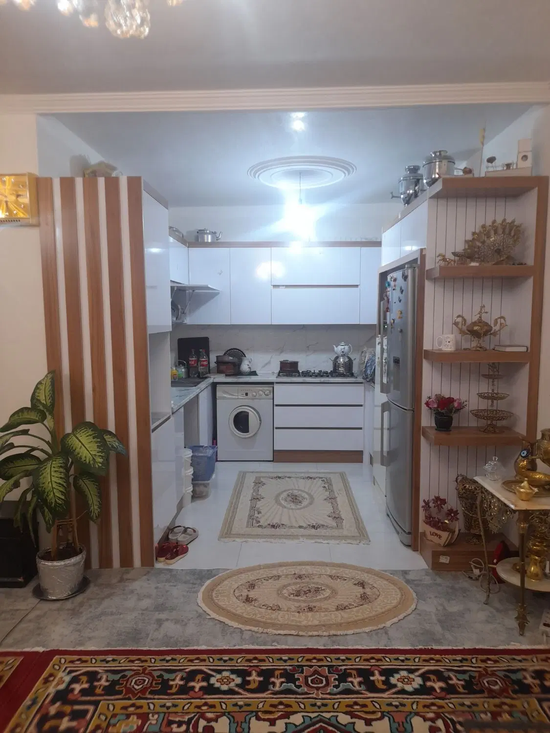 حیاط در اخماقیه