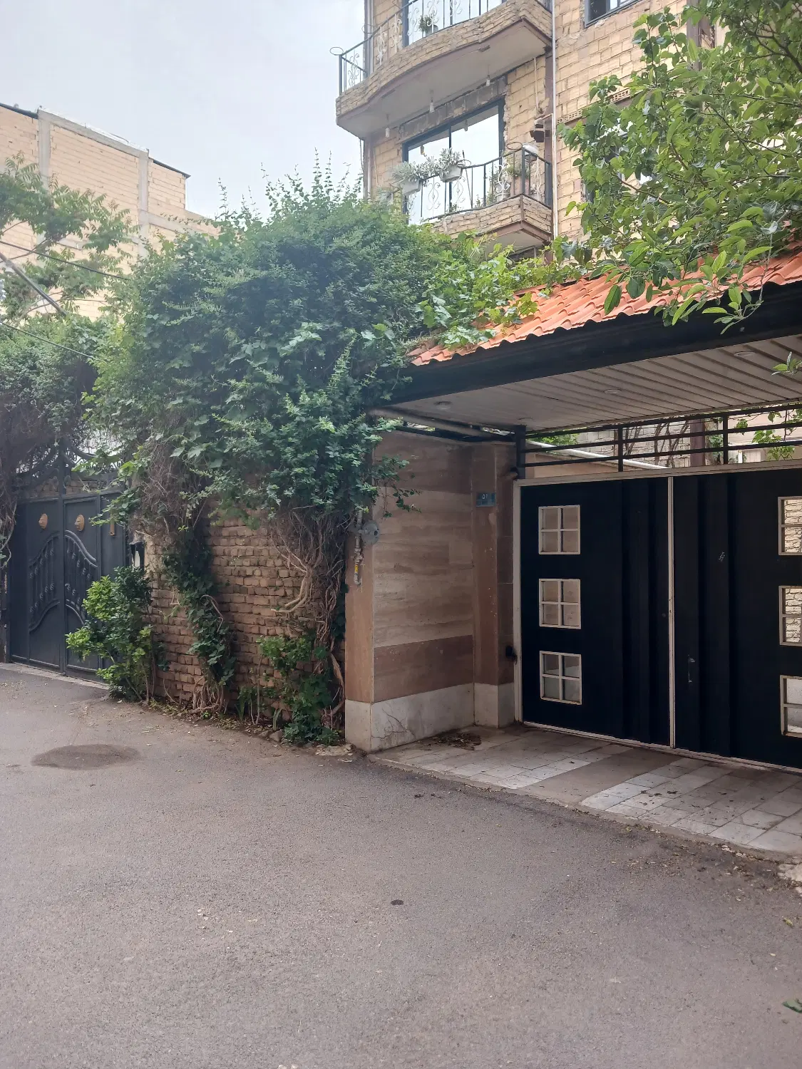 ۹۵ متری سند دار