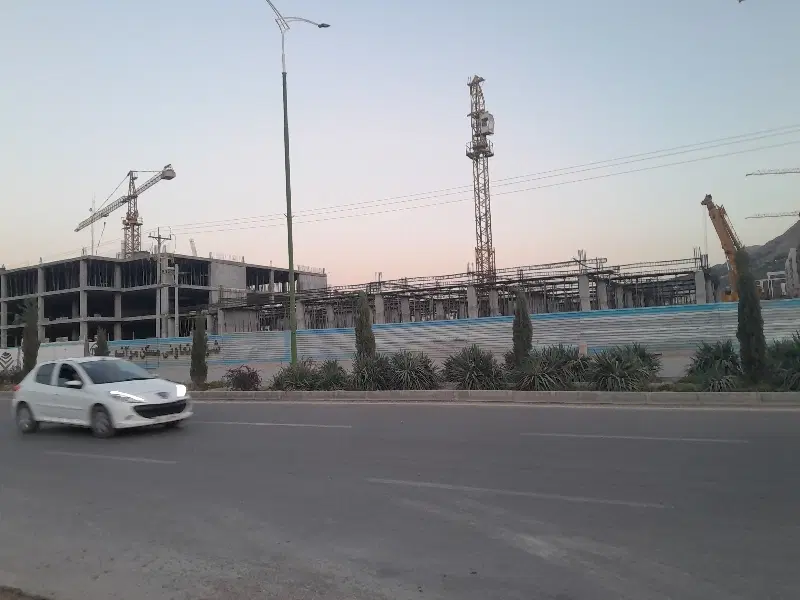 فروش ۳ دانگ  آپارتمان گل نرگس فاز۲ ارتش ۲ ملییارد