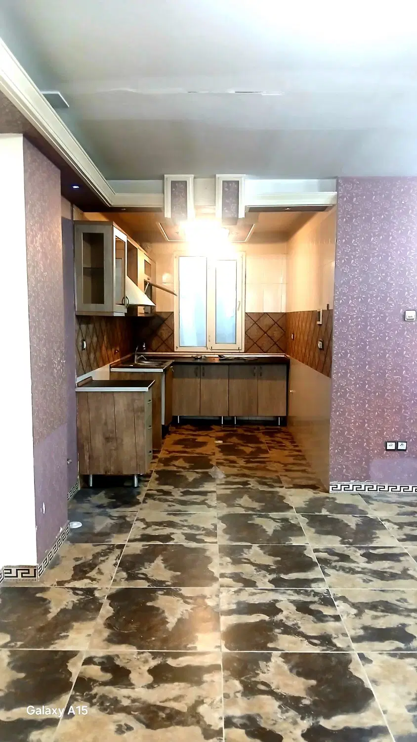 یک واحد ۶۰ متری  گلبرگ خ قاری خ صفایی خ نروزی فرد