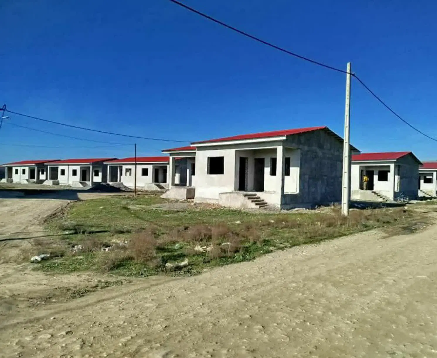 ساختمان نیمه ساخت