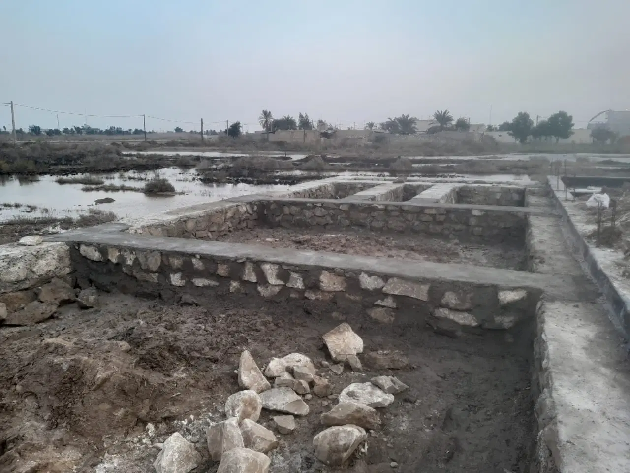 زمین در مینوشهر