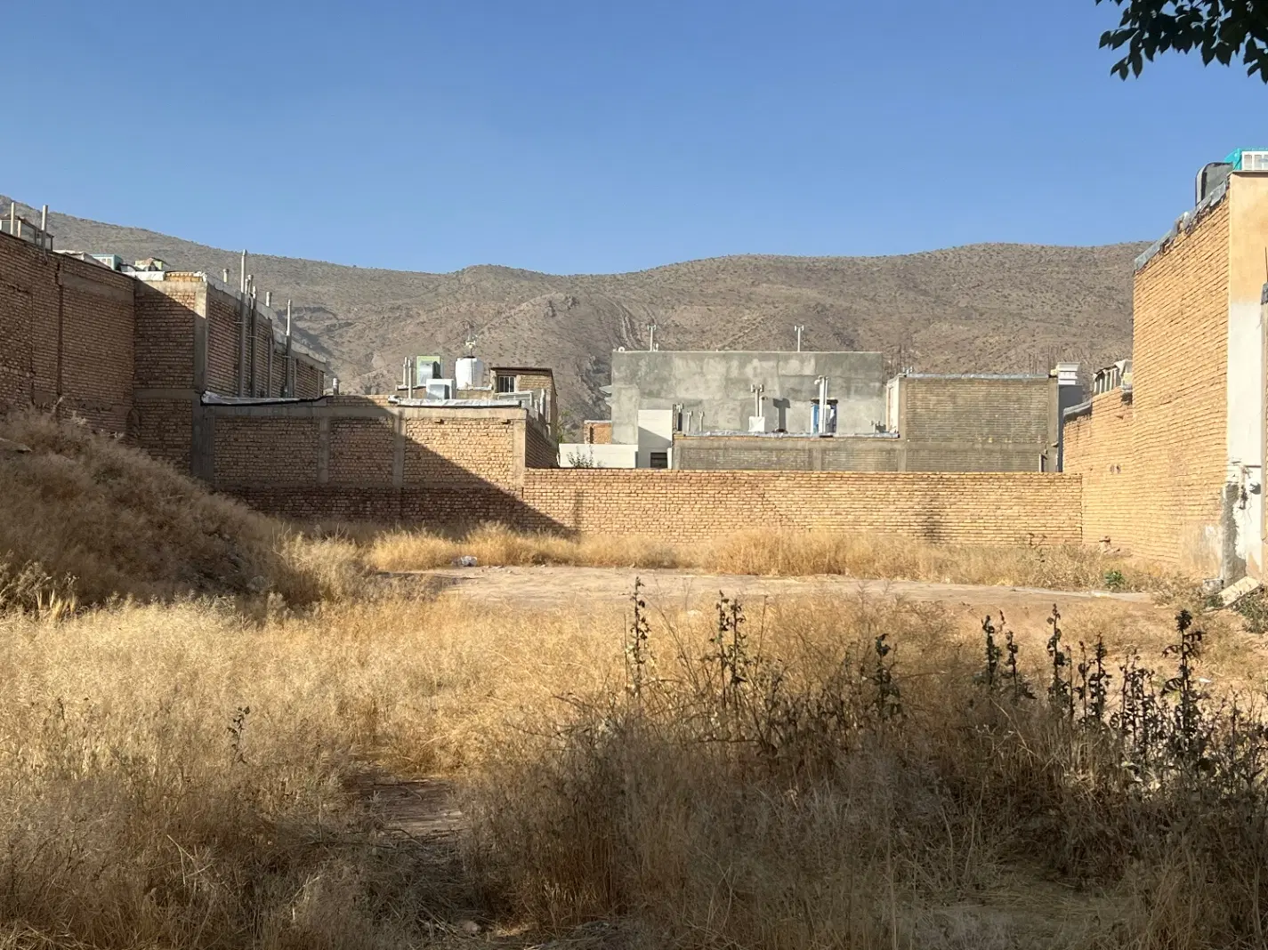 فروش زمین مسکونی به متراژ ۴۰۰ متر