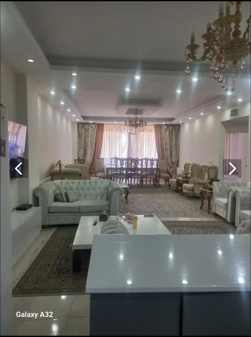 فاز 1 رو به حیاط قدرالسهم دارد