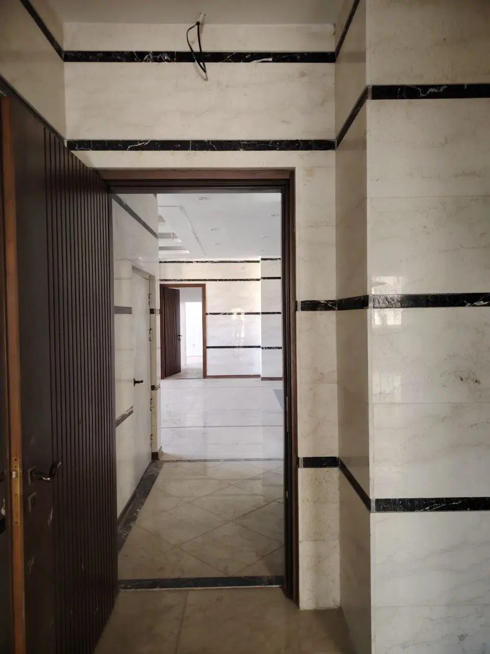 آپارتمان مهرشهر کرج ۱۳۸ متری _ رهن کامل