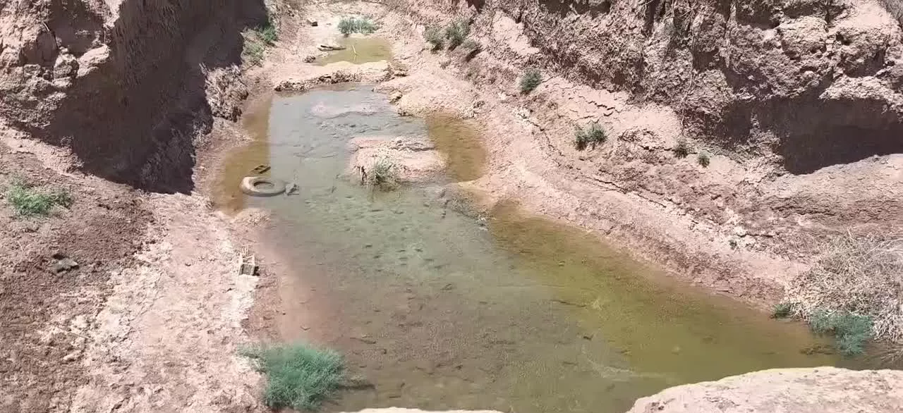 زمین در روستای حاجی آباد .متری یک تومن . صفادشت.