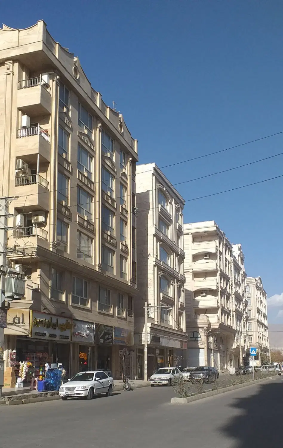 ۱۵۰ متری فروشی سند آماده تو الهیه شیک
