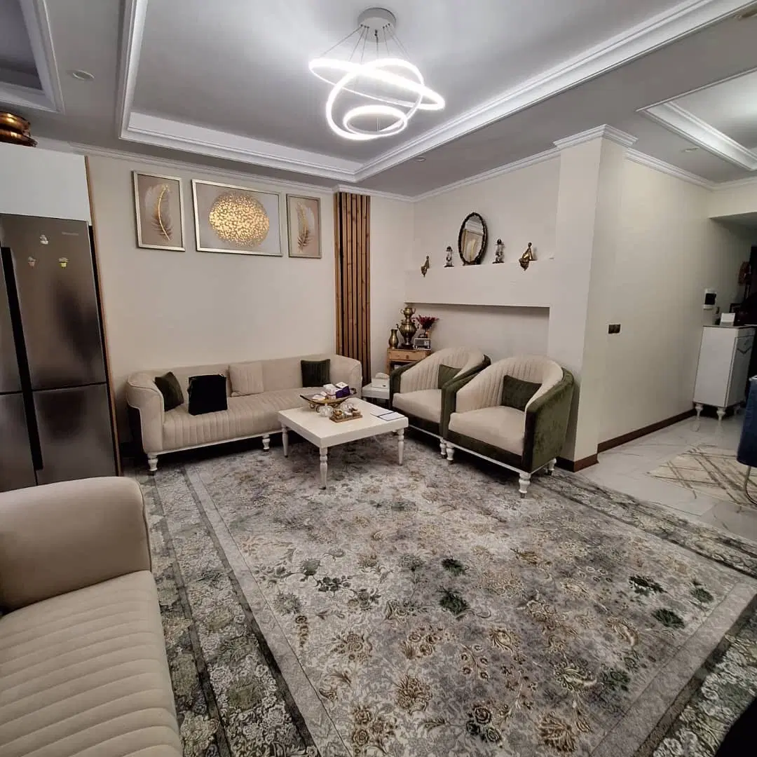 ۷۸متر دو خواب با پارکینگ و انباری