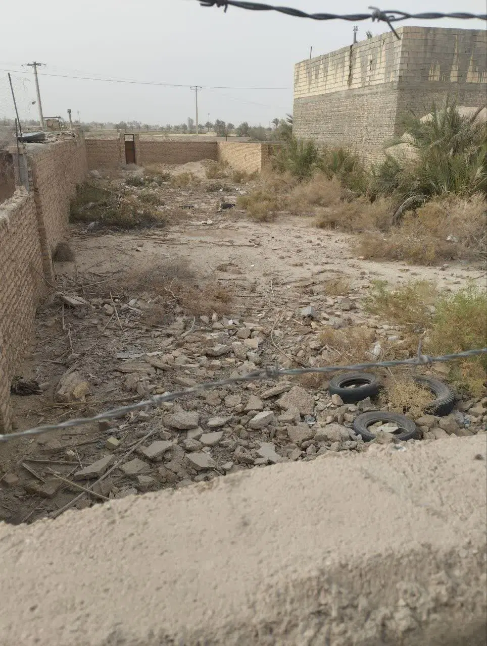 زمین عنایتیه