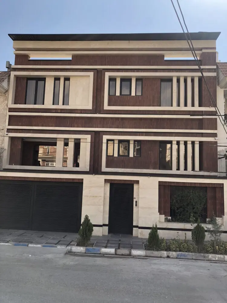 ۴۵۰ متر ویلا تریبلکس لاکچری فول مشاعات آبی