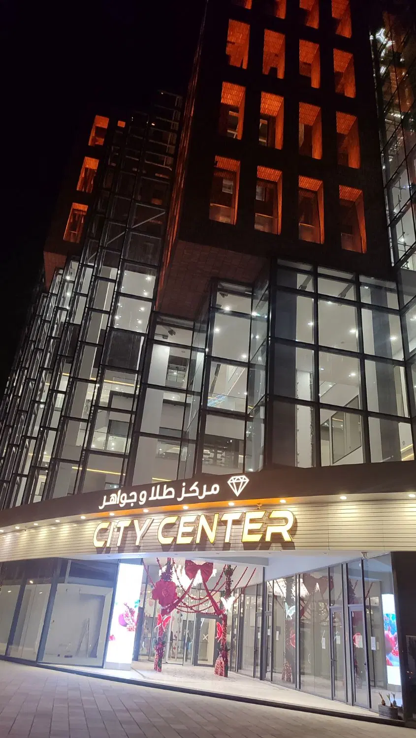 مغازه ۱۷ متری همکف