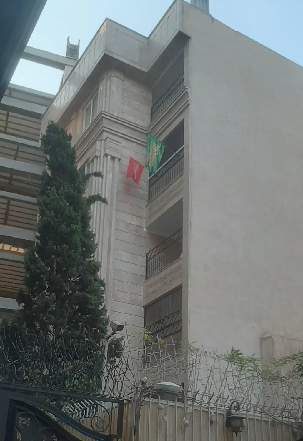اجاره آپارتمان۱۴۵متر خ ایران