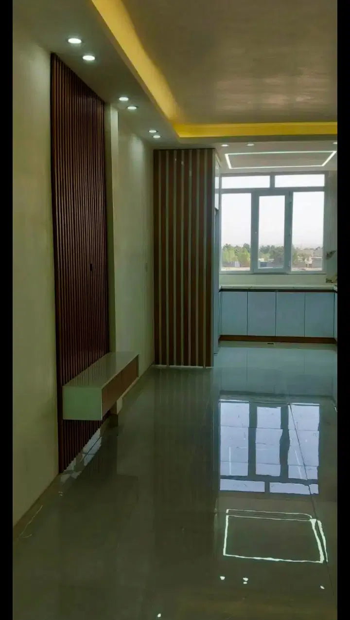 خانه آپارتمانی 105درتوس85 با پارکینگ به فروش میرسد
