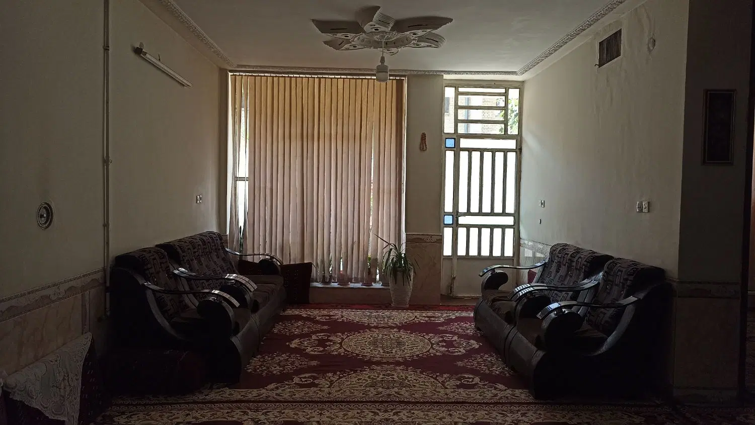 اجاره طبقه دوم سه خوابه