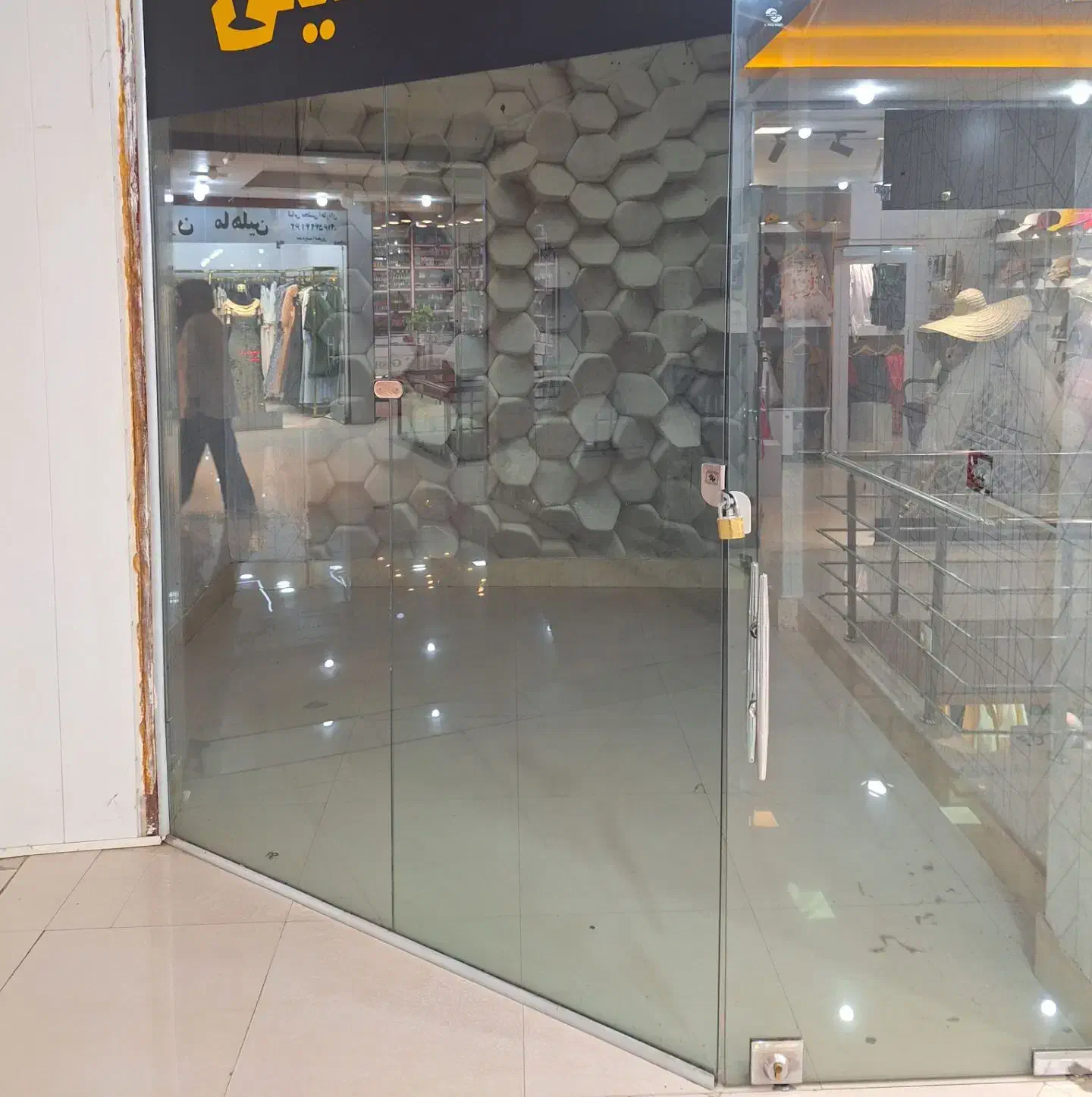 مغازه ده متری پاساژ لوتوس