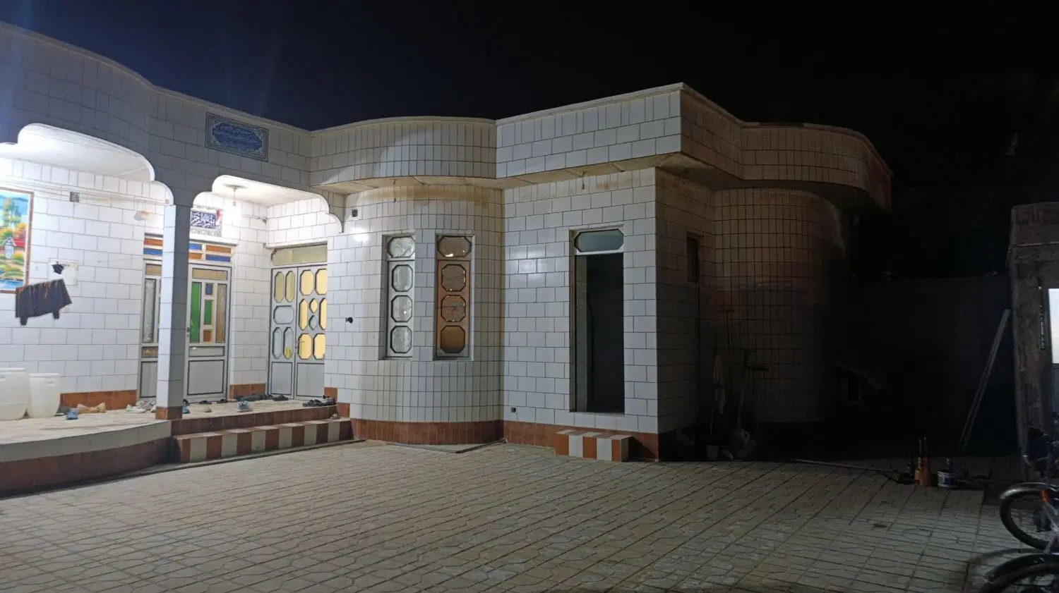 خانه ویلایی ب فروش میرسد