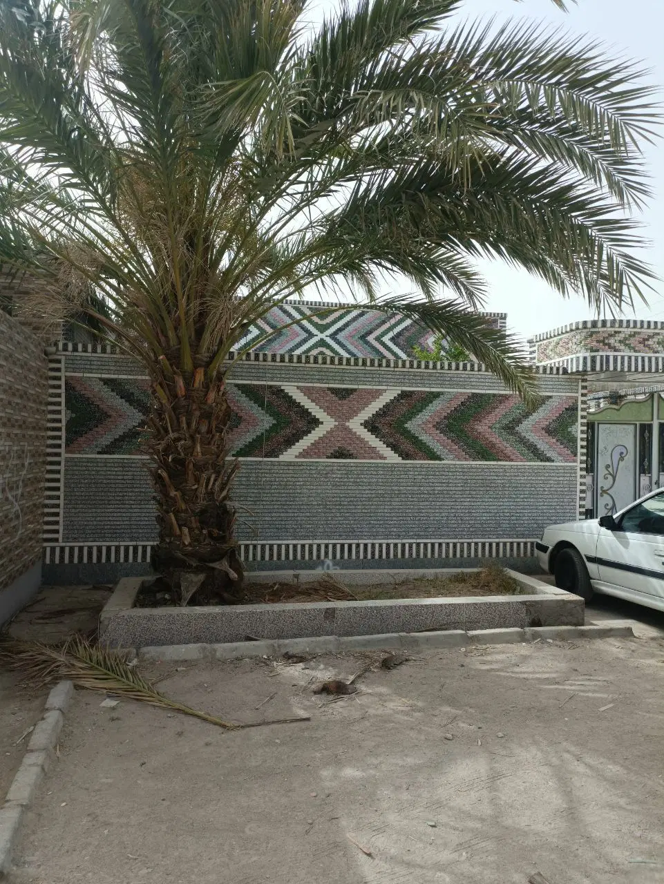 منزل ۳۰۰متری