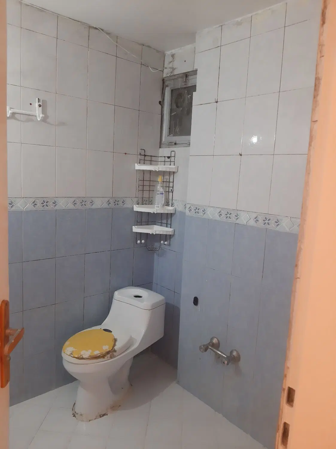 ۱۰۰ متر طبقه دوم با پارکینگ و انباری