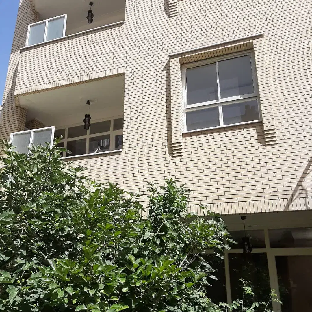 ویلایی سه طبقه صارمیه