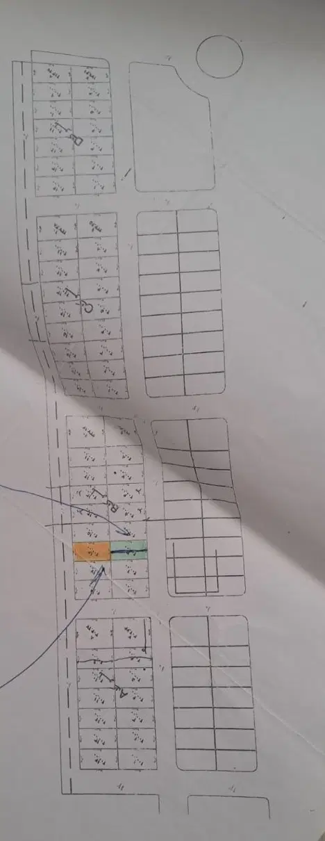 زمین داخل بافت شترک100متر