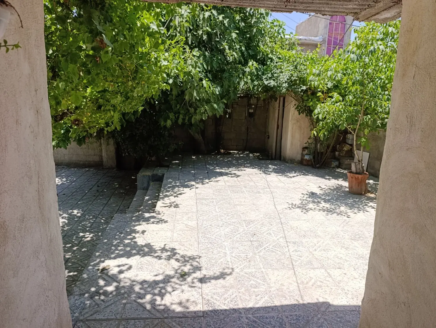300متر زمین خیابان فنی حرفه ای