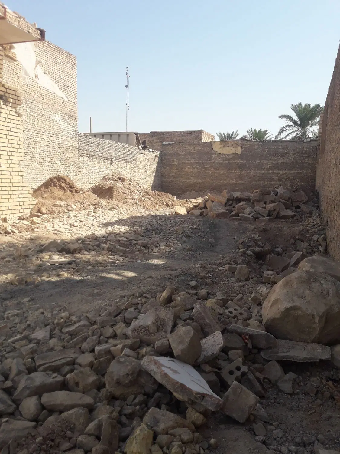 زمین  ۲۶۰متر خیابان سینا