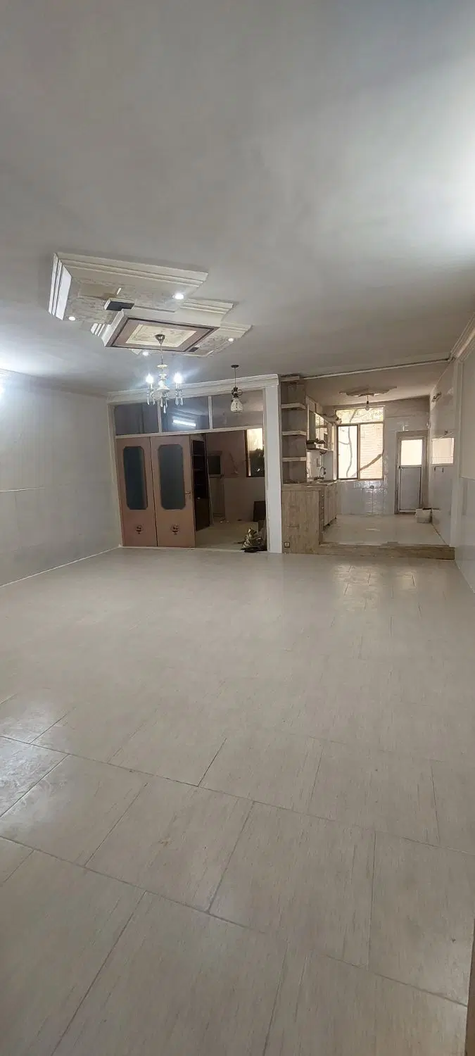 منزل طبقه همکف راه جدا تمیز