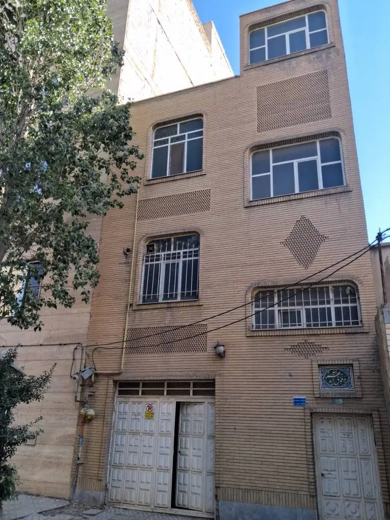 143متر کلنگی گلشهر
