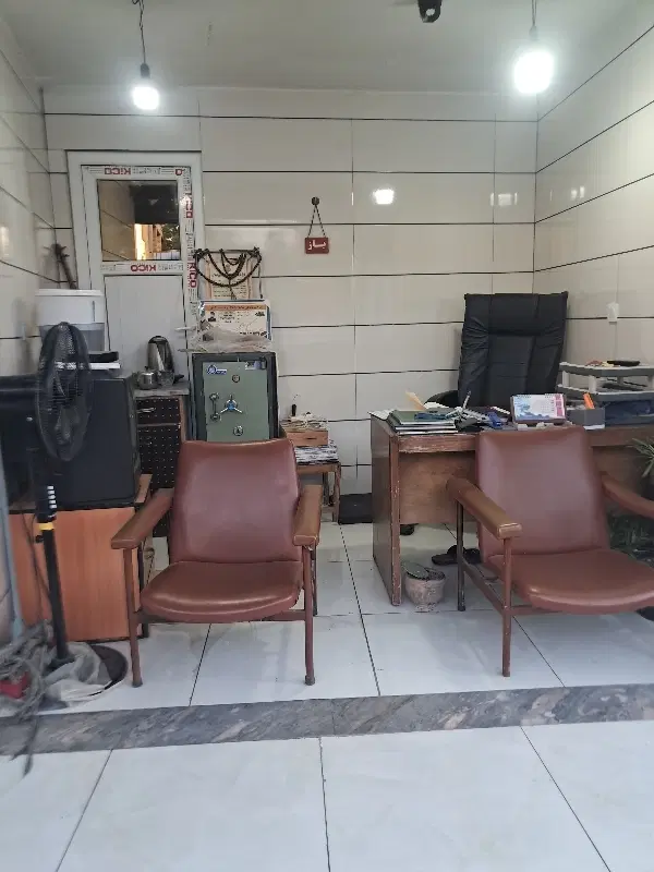 اجاره ی ۵۰ متری اندیشه سر خیابان اصلی