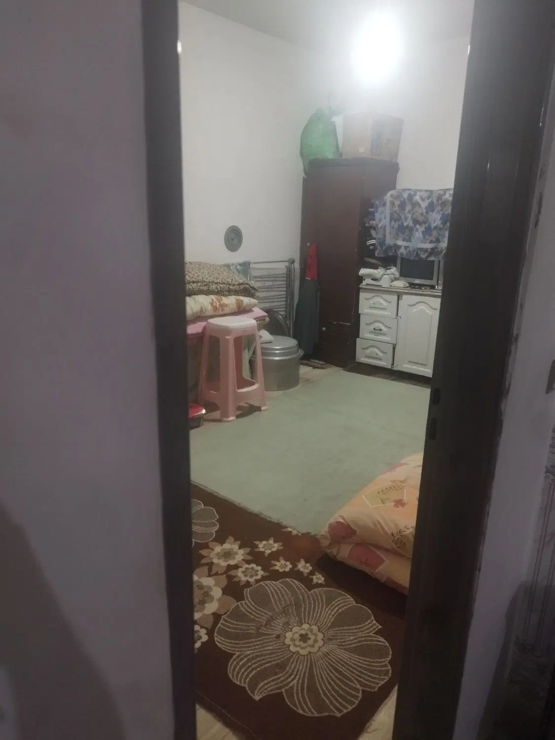 حیاط مسکونی
