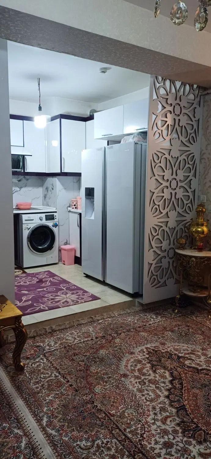 آپارتمان در بر اتوبان زیر قیمت