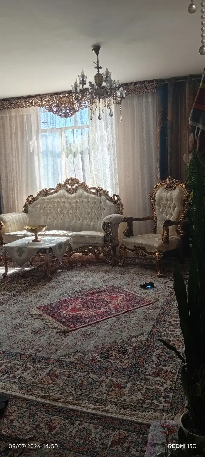 واحد 60متری خیابان سعدی