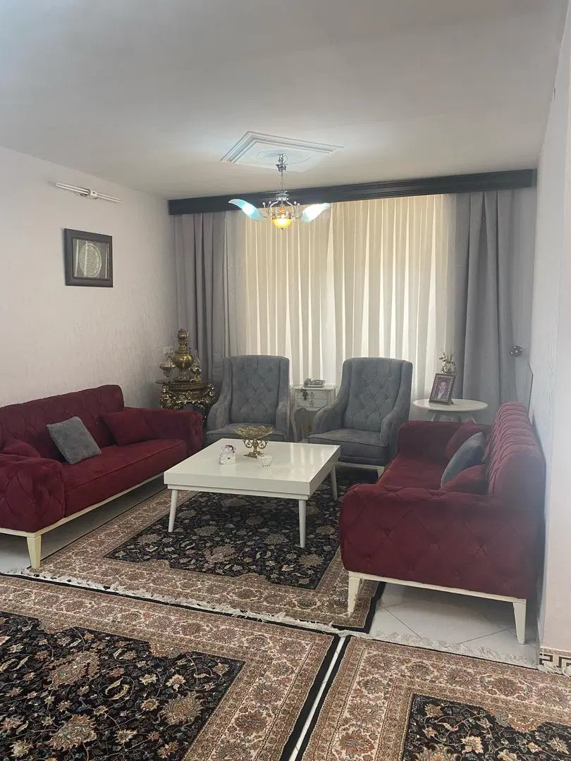 ۵۷ متر آپارتمان میدان حافظ