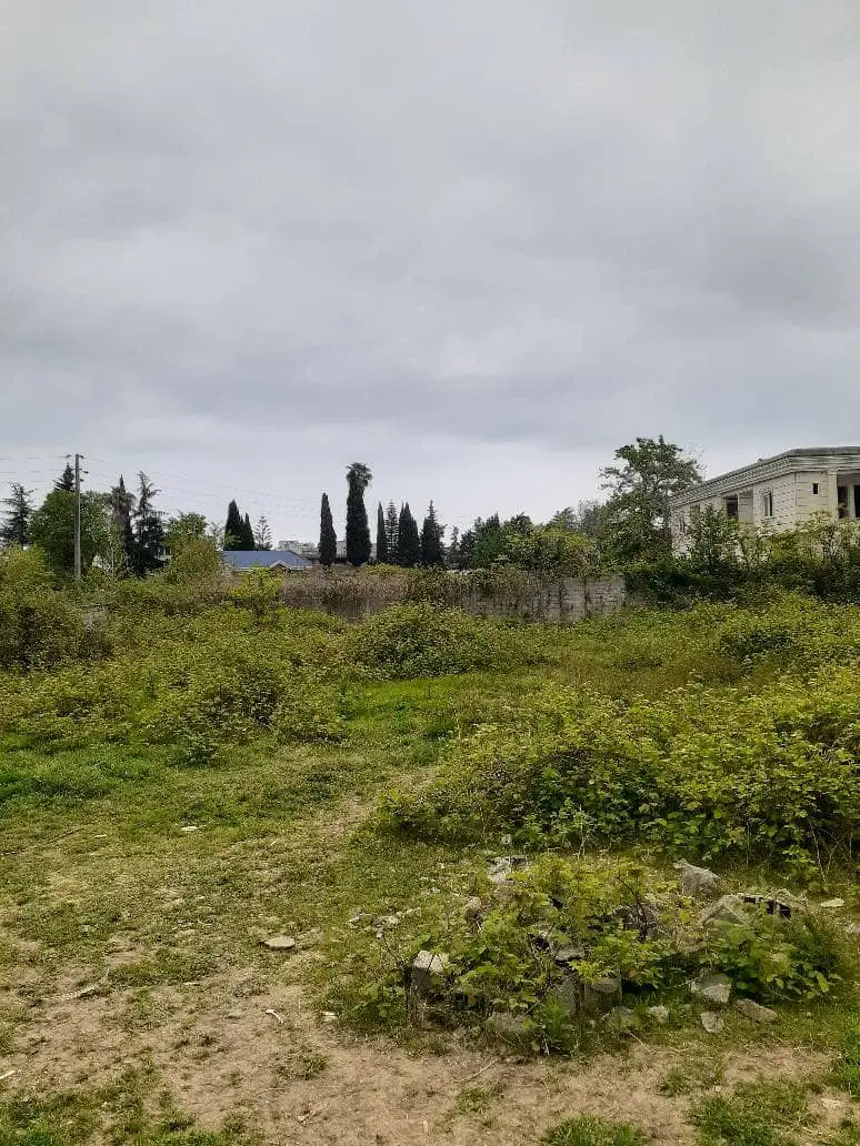 زمین پشت شرکت رنا